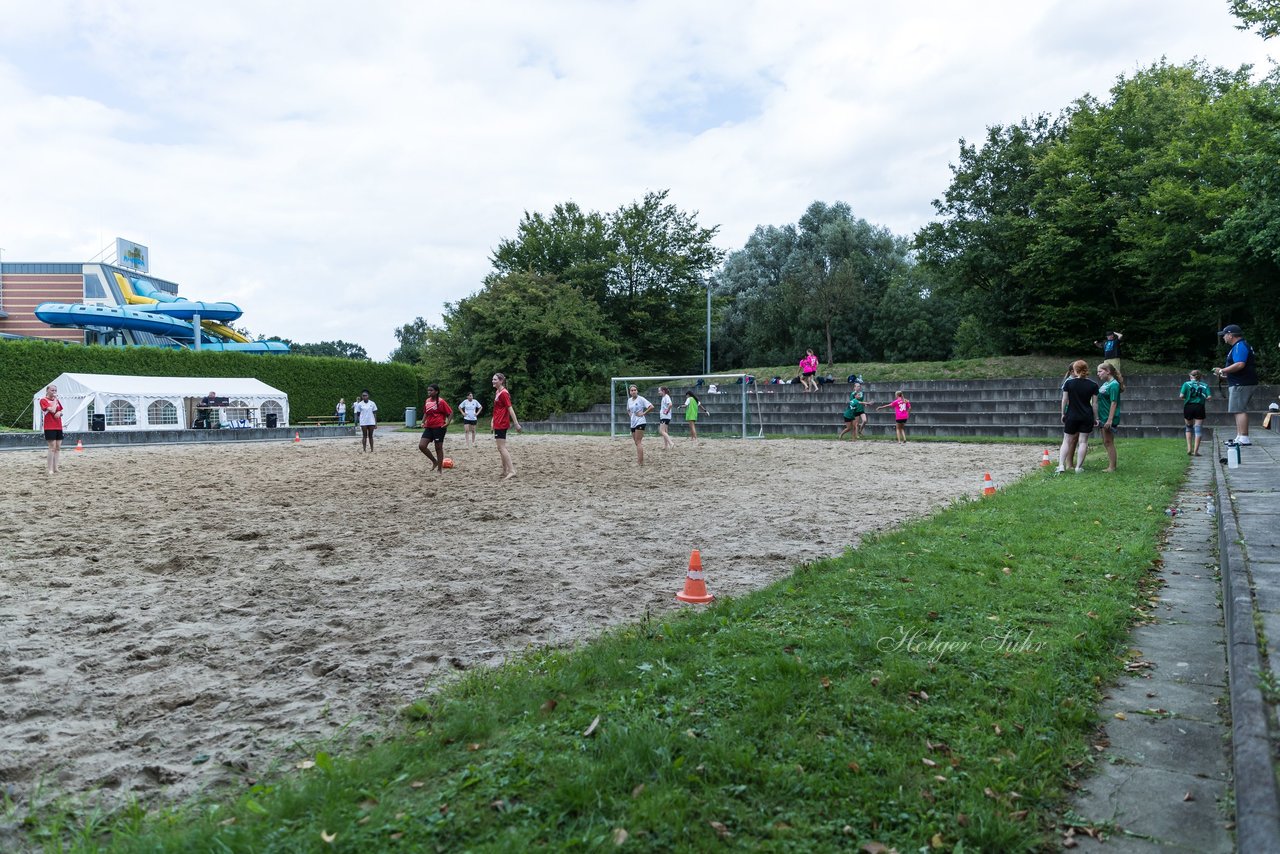 Bild 60 - wBJ/wCJ Beachsoccer Cup